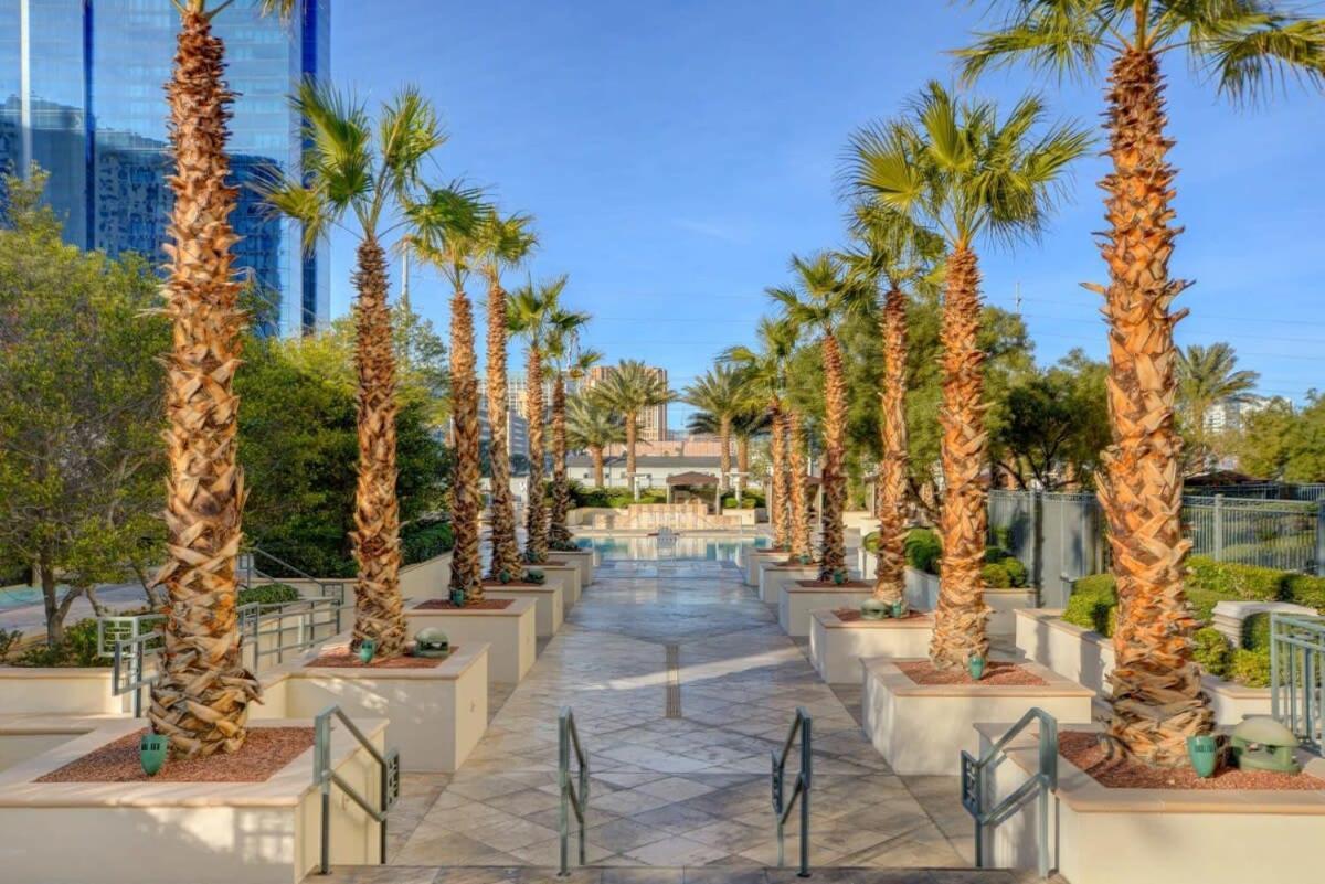Mgm Signature-15-709 Strip View Jacuzzi Studio لاس فيغاس المظهر الخارجي الصورة